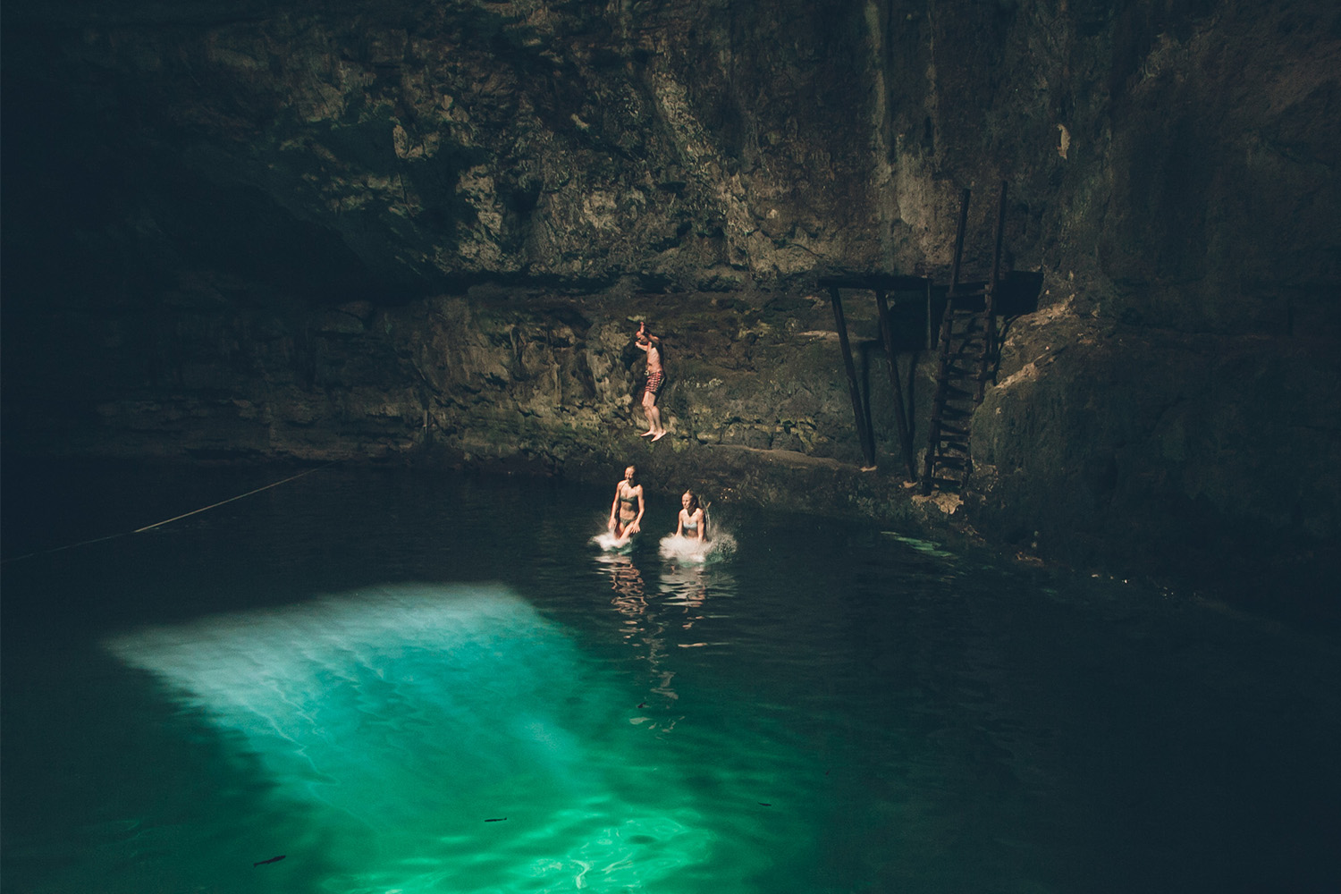 Bushman Photo - Private Tours - Playa del Carmen - Chichen Itza Cenote tour