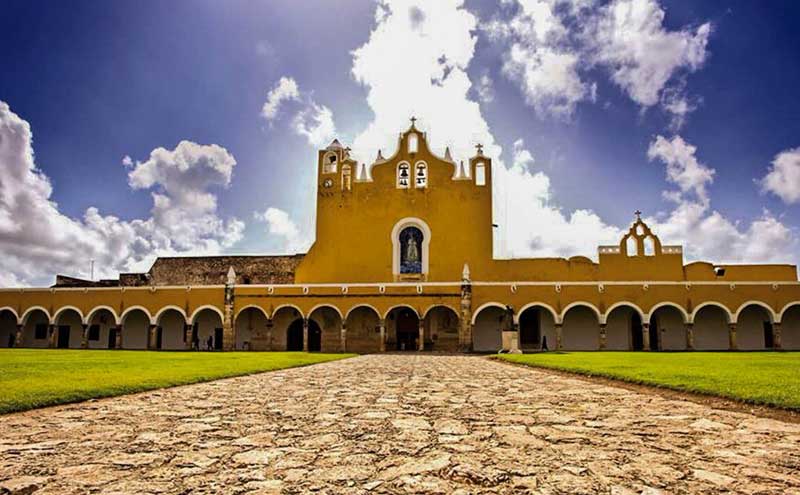 Izamal Town - Private Tour Photo Safari