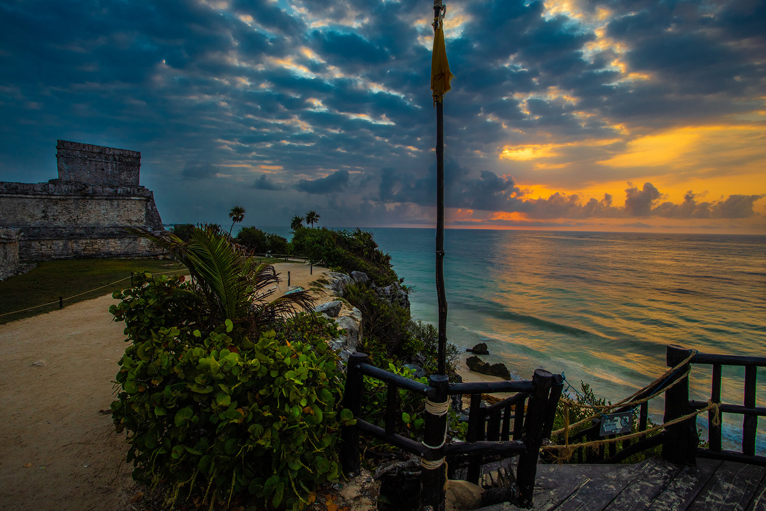 Bushman Photo - Private Tours Playa del Carmen - tulum-sunrise-ruins and sea